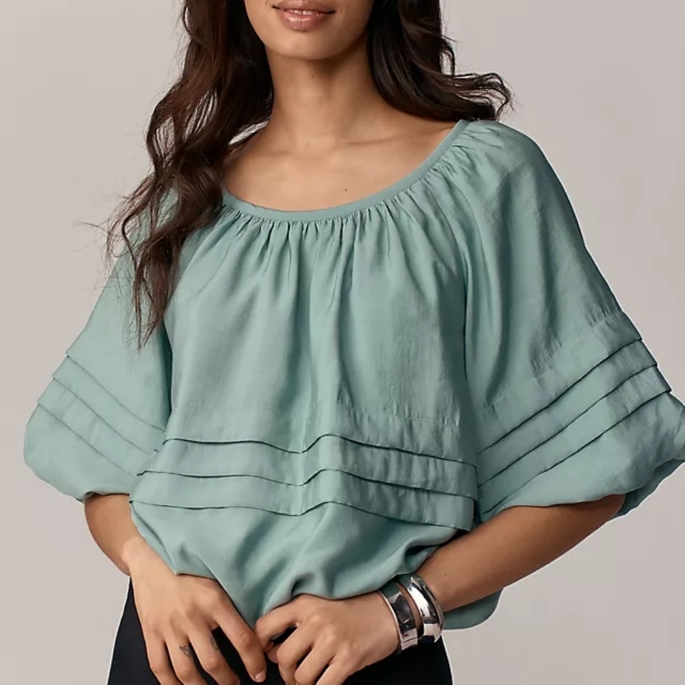 Anthropologie Maeve Light Green Short Sleeve Bubble Tiered Top NWT